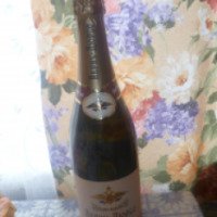 Российское шампанское коллекционное Абрау-Дюрсо полусладкое белое "Абрау-Дюрсо классическое"