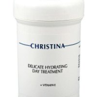 Деликатный увлажняющий дневной крем Christina с витамином Е для нормальной и сухой кожи