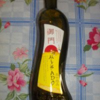 Белое сливовое вино "Микадо"