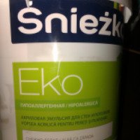 Акриловая эмульсия для стен и потолков Sniezka Eko