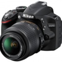 Цифровой зеркальный фотоаппарат Nikon D3200 18-55 Kit