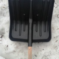 Лопата для снега пластмассовая с черенком "Мир инструмента"