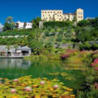 Цветущие сады замка Траутмансдорф (Италия, Мерано)