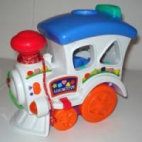 Развивающая игрушка Keenway "Веселый паровозик"