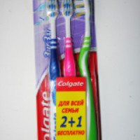 Набор зубных щеток Colgate "2+1"