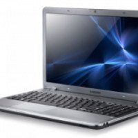 Ноутбук Samsung NP355V5X-S01RU (HD)/Silver