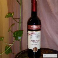 Вино столовое полусладкое красное Tavridia "Саперави"