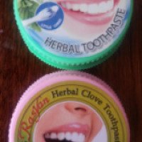 Отбеливающая зубная паста Fresh Shy Herbal Clove Toothpaste