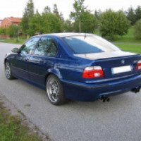 Автомобиль BMW E39 M5