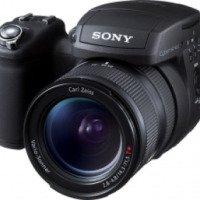 Цифровой фотоаппарат Sony Cyber-shot DSC-R1