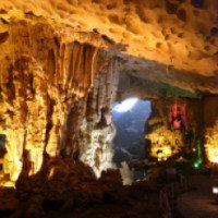 Пещера Ханг Доу Го (Вьетнам, бухта Халонг)
