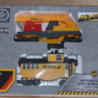 Игровой набор Toystate "Грузовой поезд" с электродвигателем, на батарейках