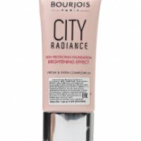 Тональный крем Bourjois CITY Radiance