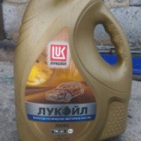 Моторное масло Лукойл Люкс полусинтетическое 5W-40