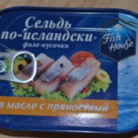 Сельдь Fish House "По-исландски филе-кусочки в масле с пряностями"
