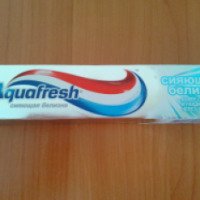 Зубная паста Aquafresh "Сияющая белизна"