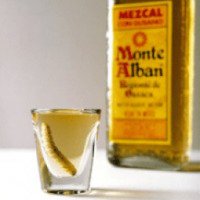 Алкогольный напиток Mezcal Monte Alban