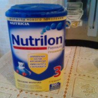 Сухая молочная смесь Nutrilon Premium