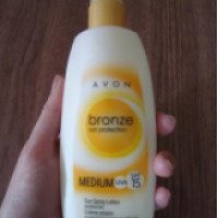 Солнцезащитный лосьон-спрей для чувствительной кожи Avon BRONZE sun protection SPF 15