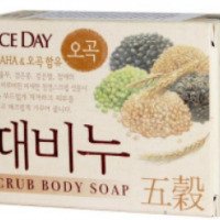 Скраб-мыло Rice Day Lion с экстрактом 5 злаков