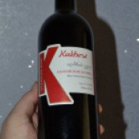 Вино столовое полусладкое красное Кахури "Алазанская долина"