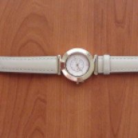 Женские наручные кварцевые часы Avon "Зои"