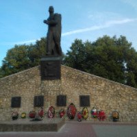 Мемориал "Советским воинам и землякам" (Россия, Юхнов)