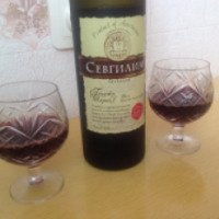 Вино столовое полусладкое красное "Севгилим"