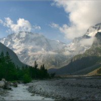 Долина Адыр-Су, подножие горы Уллу-Тау (Россия, Северный Кавказ)