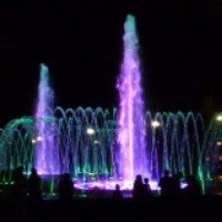 Поющий каскадный фонтан "Аврора" (Россия, Краснодар)