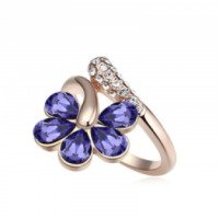 Кольцо "Цветочная лоза" с фиолетовыми кристаллами Сваровски