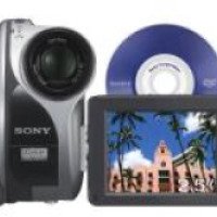 Видеокамера SONY DCR-DVD105E