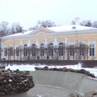 Музей "Екатерининский корпус" в Петергофе (Россия, Санкт-Петербург)
