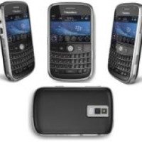 Сотовый телефон BlackBerry 9000 Bold