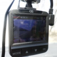 Автомобильный видеорегистратор QStar LE5