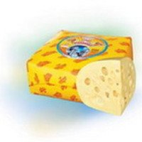 Сыр твердый Молочный гостинец "Столичный"