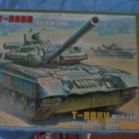 Сборная модель "Звезда" танк Т-80БВ
