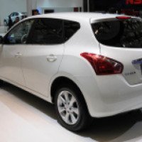 Автомобиль Nissan Tiida 2012 седан