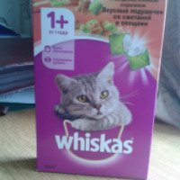 Корм для кошек Whiskas "Вкусные подушечки со сметаной и овощами"