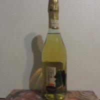 Вино игристое жемчужное белое полусладкое Lambrusco Bianco Dell'Emilia "CIV&CIV Le Foglie"