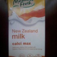 Молоко пастеризованное Meadow Fresh "Calci max"