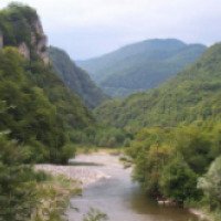 Бзыбское ущелье (Абхазия)