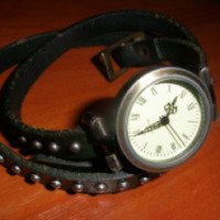 Наручные женские часы Quartz