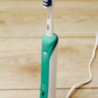 Электрическая зубная щетка Oral-B Trizone 3000
