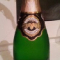 Шампанское Игристые вина "Советское" белое брют