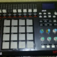 MIDI-контроллер Akai MPD32