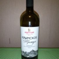 Вино белое полусладкое Крымское Премиум Шардоне