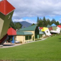 Развлекательный центр Puzzling World (Новая Зеландия, Вонака)