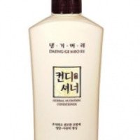 Травяной питательный кондиционер для волос Daeng Gi Meo Ri Herbal Nutrition Conditioner