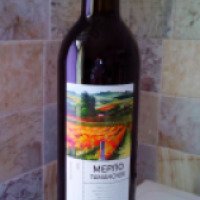 Вино столовое сухое красное Кубань-Вино "Мерло таманское"